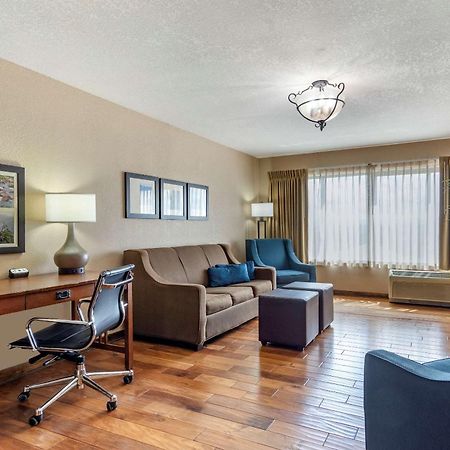 בלו רידג' Comfort Inn & Suites מראה חיצוני תמונה
